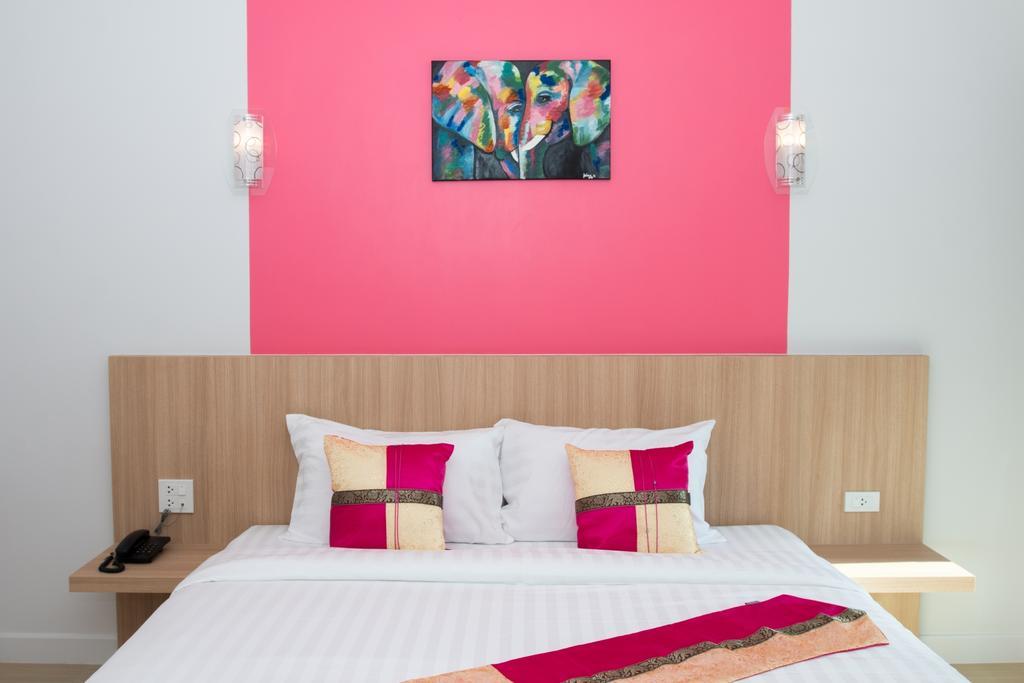 Phant At Thalang Service Apartment Екстериор снимка