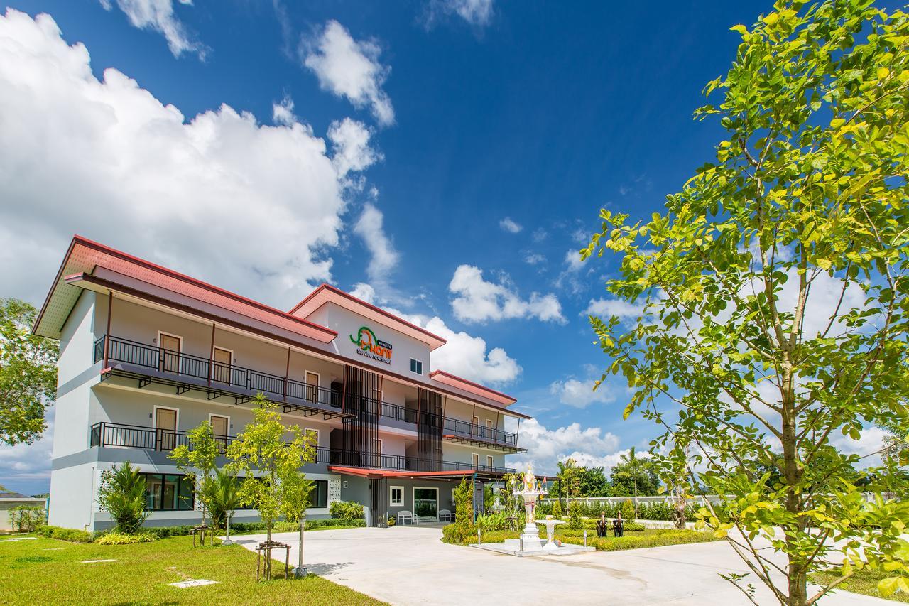 Phant At Thalang Service Apartment Екстериор снимка