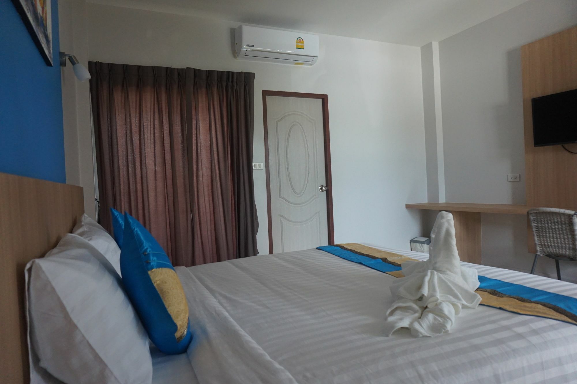 Phant At Thalang Service Apartment Екстериор снимка
